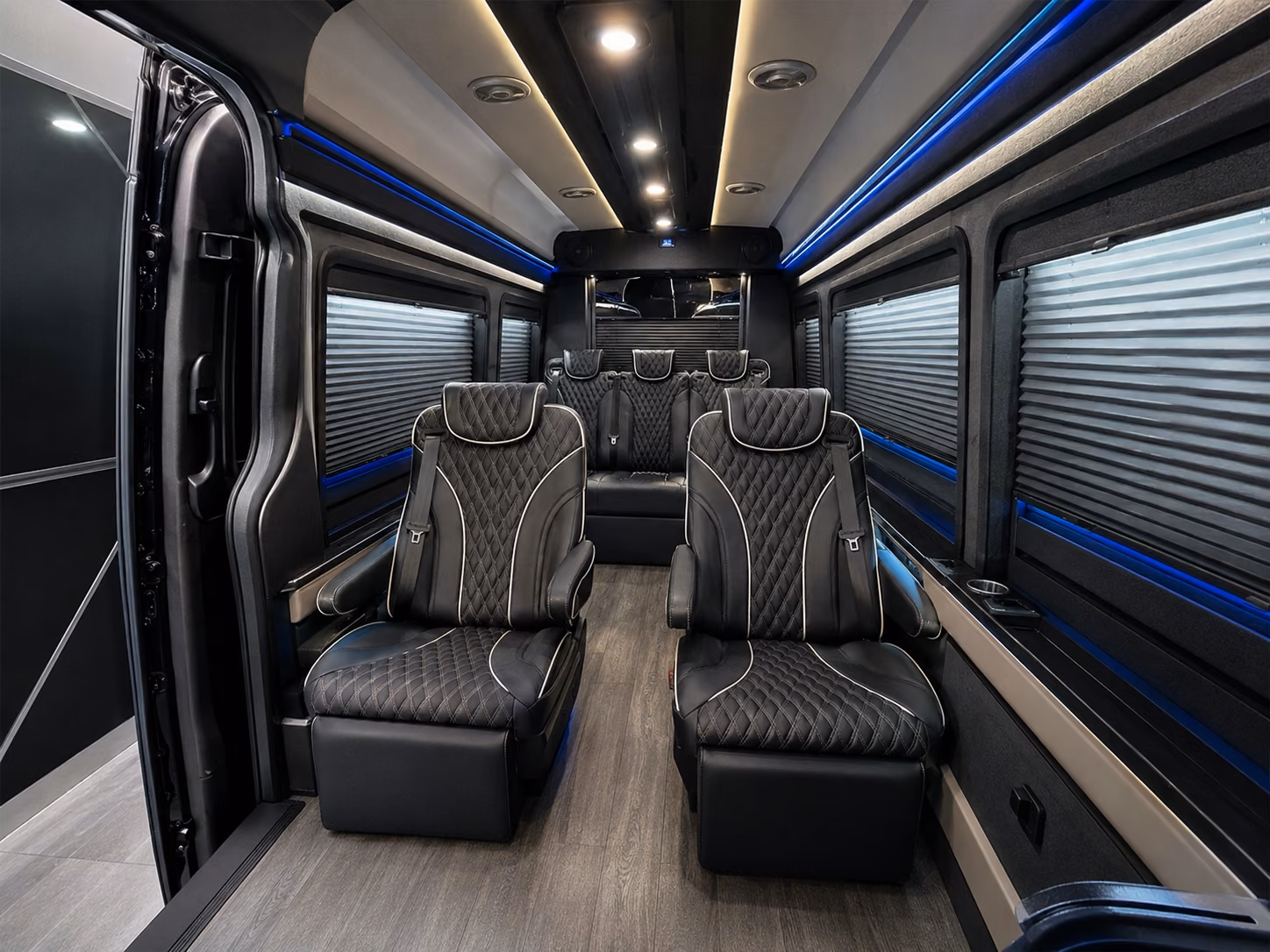 dallas fort worth airport bus rentals from lawton oklahoma
