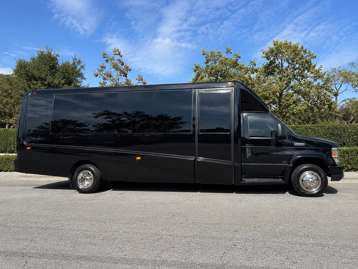 find the perfect transportation for your next corporate event 5