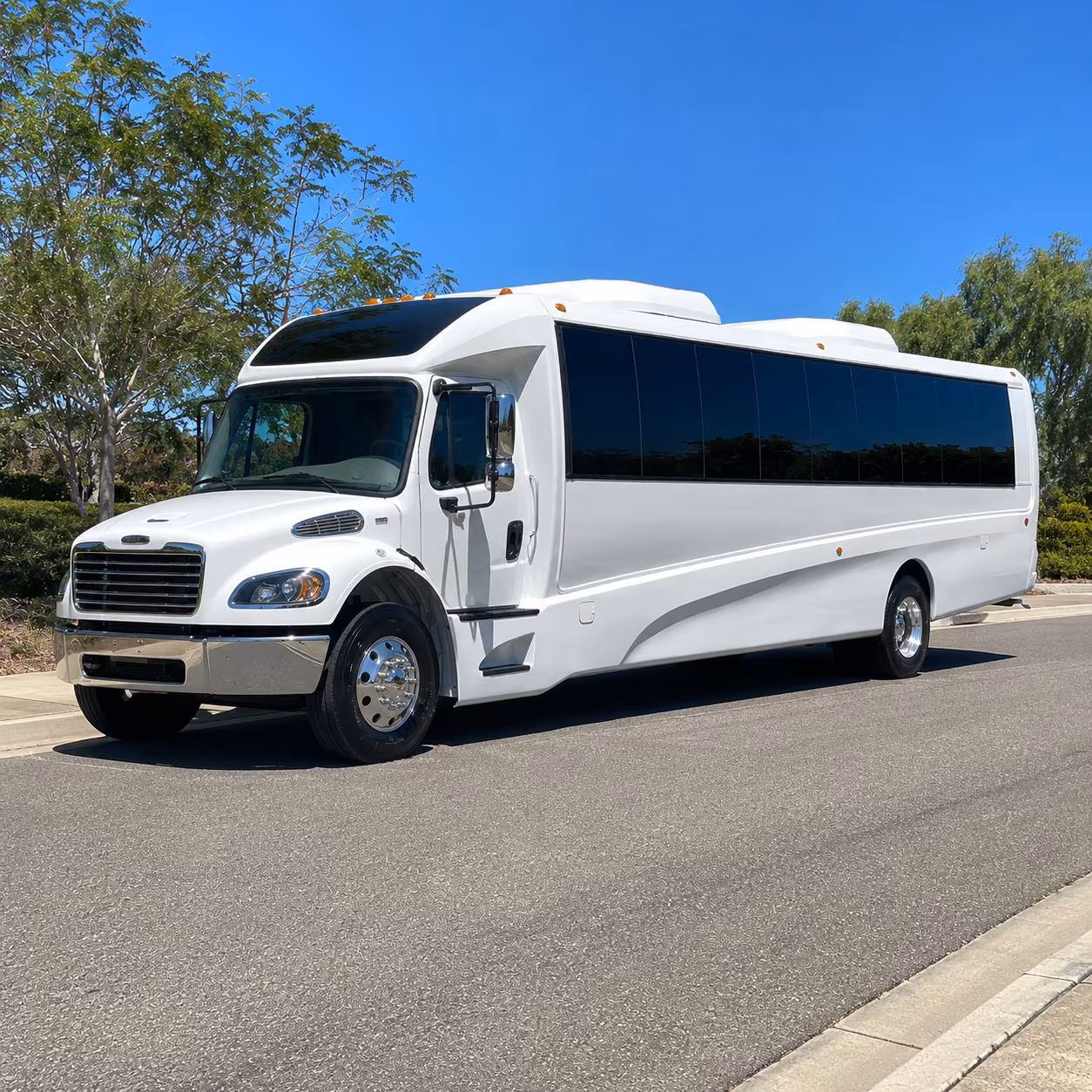 lawton 20 passenger minibus