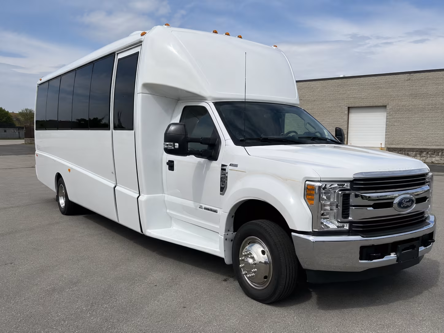 lawton prom buses that fit your group size and your budget